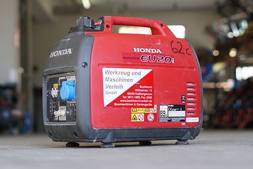 Maschinenverleih-Bockhorni-Vermietung-Verleih-Stromaggregat-superschallgedaempft-500x333